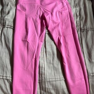 Nike Women's Leggings in Bright Pink